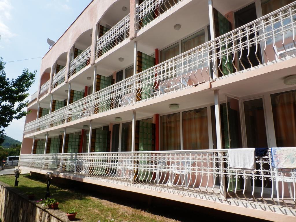 Olimpia Supersnab Hotel Baltschik Exterior foto